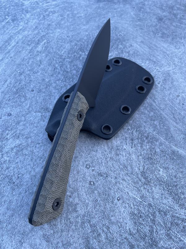 Hunter V2 - OD Green Micarta Handle w/ Black Blade