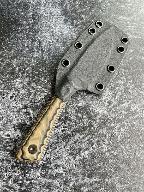 Hunter V2 - Camo w/ Stonewash Blade