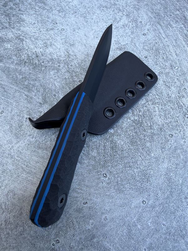 Explorer - Black w/ Orange liner G10 handle w/ Black blade *54218