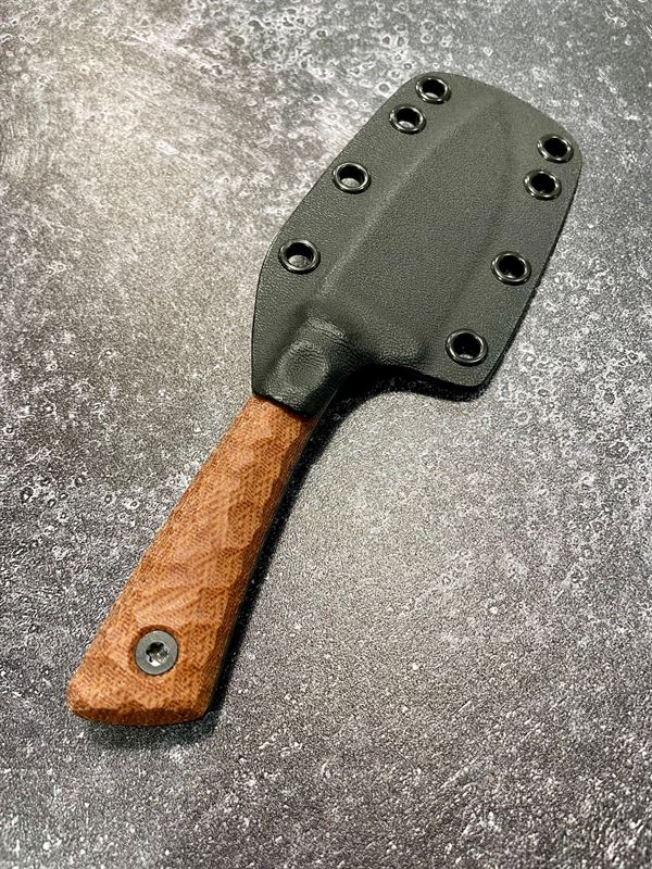 Hunter V2 - Natural Micarta handle w/ Black Blade