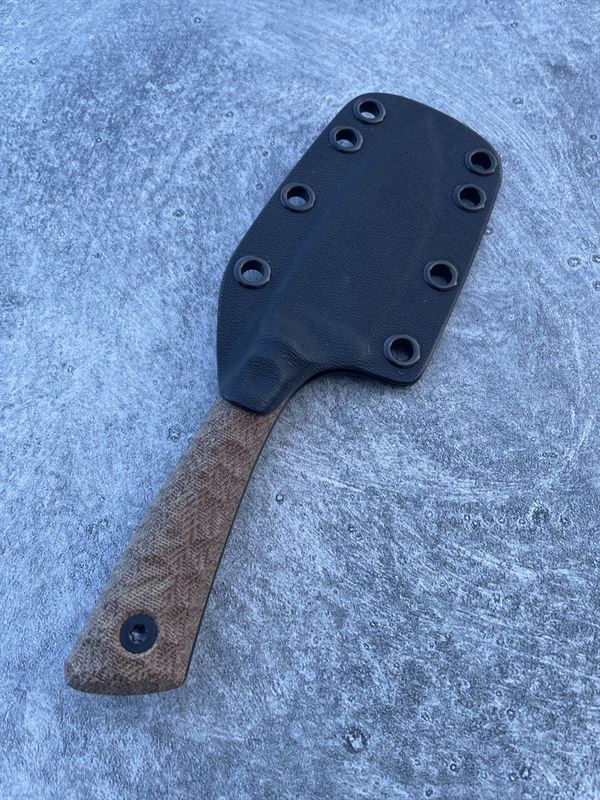 Hunter V2 - Natural Micarta handle w/ Black Blade