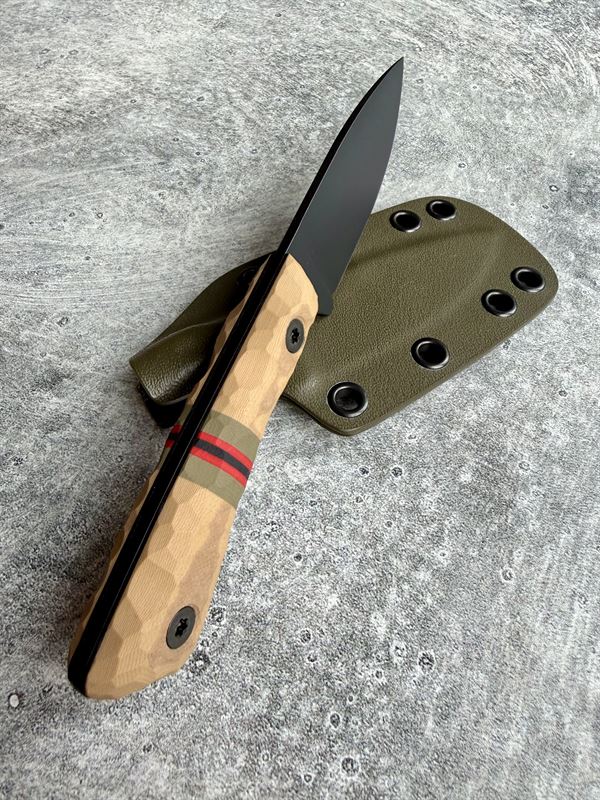 Hunter V2 - Black G10 Handle w/ Black Blade *37835