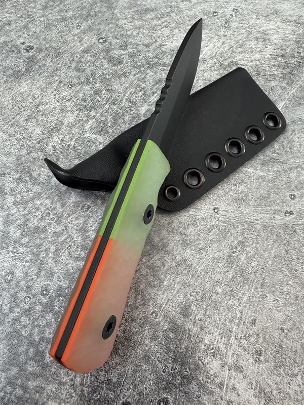 Explorer - Black G10 Handle w/ Black Blade *58181