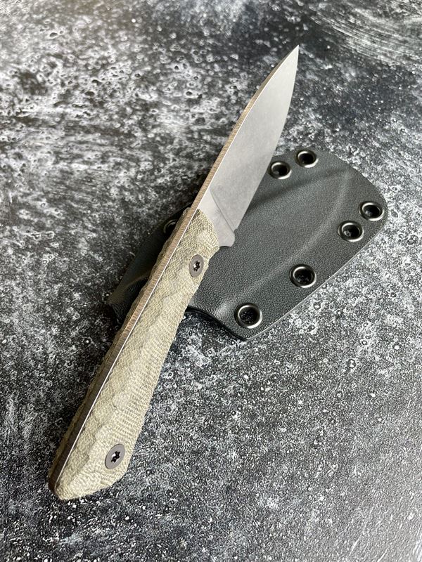 Hunter V2 - Black and Orange w/ Stonewash Blade *12245