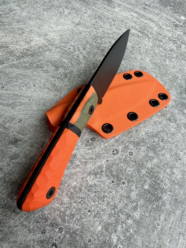 Hunter V2 - Black G10 Handle w/ Black Blade *96372