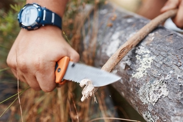 Common Mistakes to Avoid When Using a Survival Knife